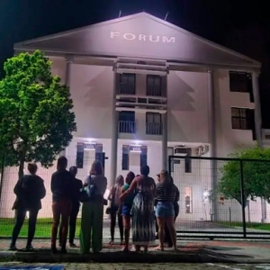 Fotógrafo que já atuou em Tijucas é denunciado por casos de assédio sexual