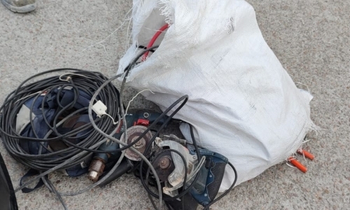 Ladrão de fios é novamente flagrado e capturado por trabalhadores