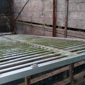 Portão de alumínio furtado de residência é encontrado em empresa de reciclagem