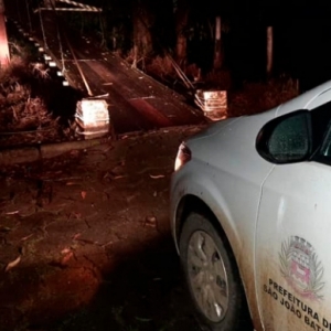 Alerta de deslizamentos assusta comunidade; veja os pontos de risco 