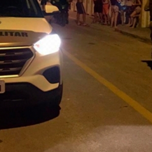 Casal é preso com grande quantidade de drogas na frente da filha de 07 anos