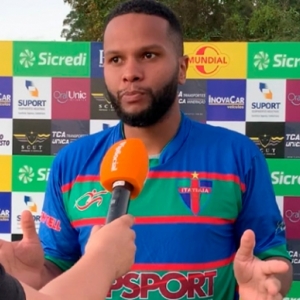 Jogador de Tijucas perde movimentos após sofrer pancada na coluna