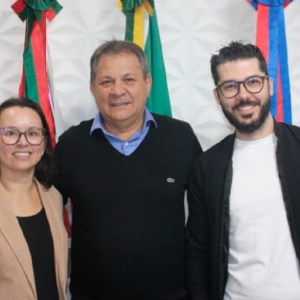 Dança das cadeiras: prefeito anuncia mudanças no secretariado 
