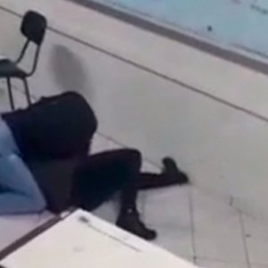 Escola identifica alunas envolvidas em briga e aplica suspensão