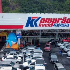 Mais uma loja: Komprão Koch Atacadista inaugura em Penha; veja as fotos