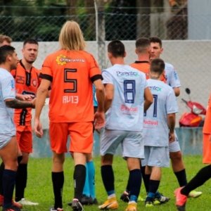 Em jogo marcado por confusões e expulsões, AV 13 e União empatam na Série A