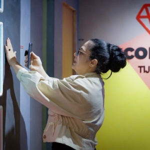 Do BBB para Tijucas; loja oferece tendência em estilo e cores para todos os ambientes