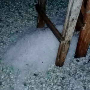 Temporal com chuva de granizo atinge cidade da Região durante a madrugada