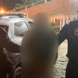 Foragido da Justiça do Paraná é preso e levado para o presídio de Tijucas