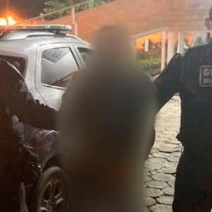 Foragido da justiça é preso em rua conhecida pelo tráfico de drogas