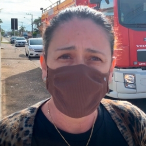 Preocupada com a segurança dos pais, moradora pede solução para evitar acidentes