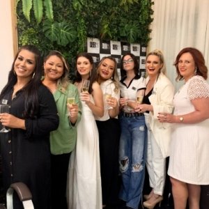 COMPRE E GANHE: Espaço Dani Melo Beleza & Estética comemora 21 anos com promoções