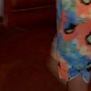 Mulher guarda drogas nas partes íntimas e acaba confessando em abordagem
