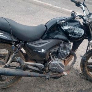 Jovem não habilitado fica ferido ao se envolver em colisão na SC-410