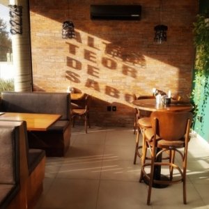 Apresentação musical irá agitar cafeteria da cidade no fim de semana 