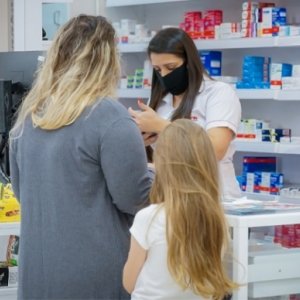 Farmácias de Tijucas podem abrir todos os dias e escala de plantão é encerrada