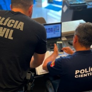 Mandado é cumprido em casa de jovem que participava de grupo com conteúdo de pedofilia