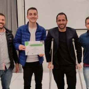 Alunos saem com empregos garantidos após curso realizado por entidade