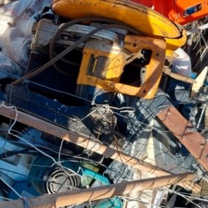 Trabalhador captura usuário de drogas que furtou ferramentas de obra