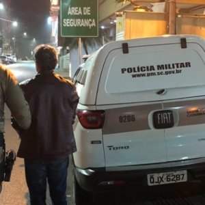 Proprietário de bar alega que vendia cocaína para aumentar lucro do estabelecimento
