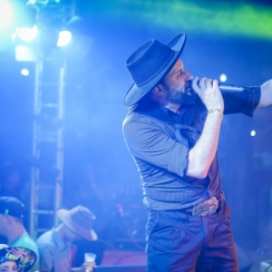 Fotos liberadas: Veja como foi o show de Paulinho Mocelim no rodeio