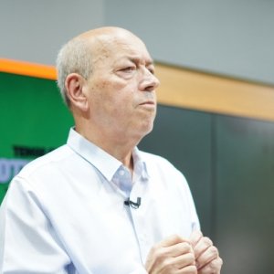 Você conhece os sinais que uma pessoa transmite antes do suicídio? 