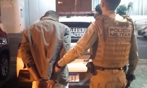 Criança aborda policiais ao ter bicicleta levada por homem com mais de 50 passagens criminais