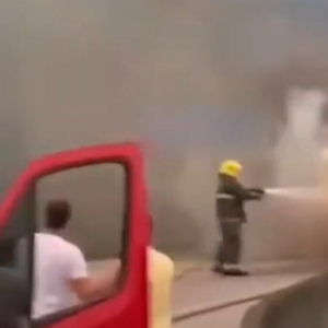 Giro de Notícias - 17/10 | Carro pega fogo em viaduto e Bombeiros são acionados