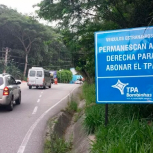 Polêmica taxa para entrar em Bombinhas começa a ser cobrada no feriado