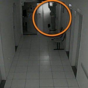 Criminoso arromba Posto de Saúde e foge levando televisão da recepção
