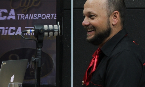 #Edição100: Podcast recebe o narrador Alexandre para mais um bate-papo