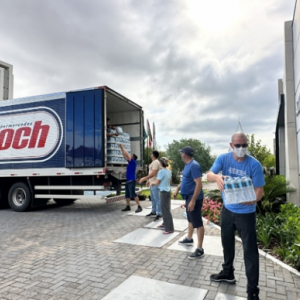 Empresas de Tijucas doam mantimentos para vítimas da enchente
