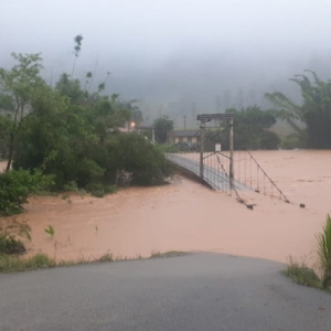 Após enchente no Vale, prefeito decreta o encerramento do ano letivo
