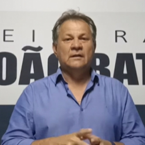 Emocionado, Pedroca pede doações de brinquedos para crianças no Natal