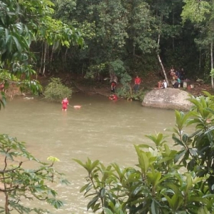 Homem morre afogado após cair de cascata em São João Batista
