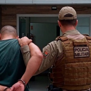 Homem é preso em flagrante por estelionato no Morretes