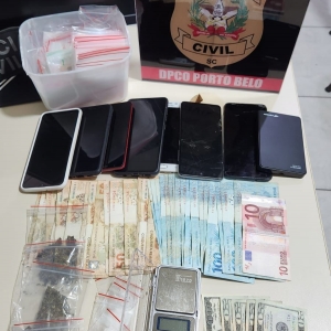 Ponto de drogas via disk entrega é alvo de buscas e prisão flagrante