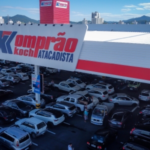 Veja as fotos da #CoberturaVip da inauguração do Komprão Koch Atacadista em Camboriú