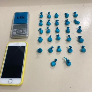 Preso em flagrante por tráfico de drogas é denunciado à polícia