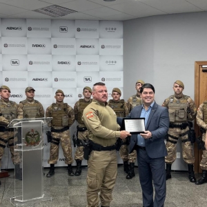 Merecido: Tenente Coronel Eder Jaciel recebe homenagem na Alesc 