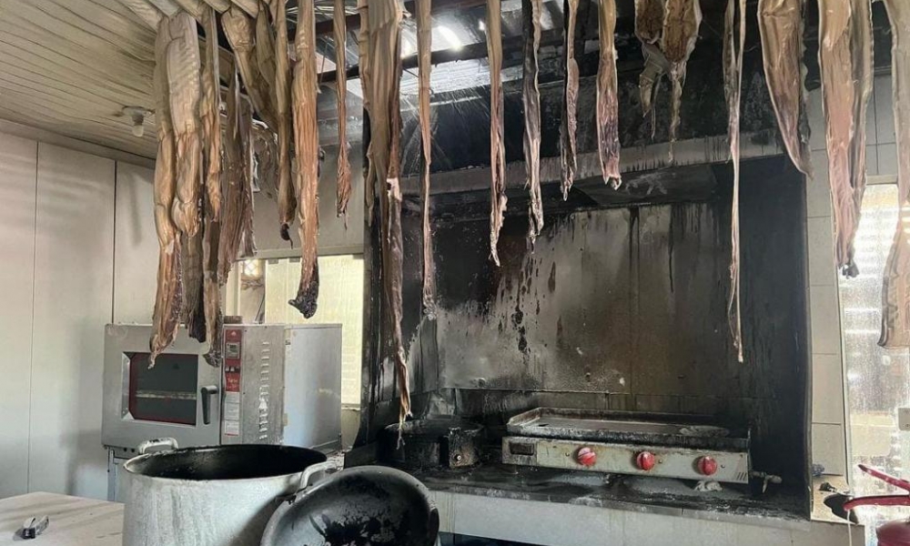 Dono de restaurante que pegou fogo em Tijucas emite nota sobre incêndio 