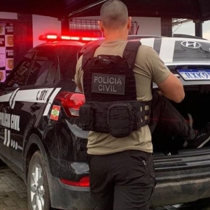 Foragido da Justiça pelo crime de estupro é preso no centro da cidade