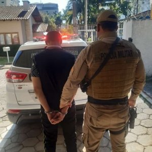 Criminoso que arrombou sorveteria é preso; ele estava de “saidinha” do presídio de Blumenau 