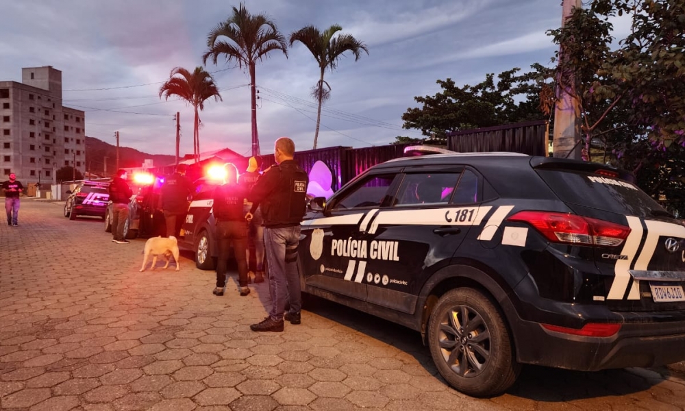 Delegado fala sobre a prisão de traficantes que fizeram vítima engolir petecas de cocaína