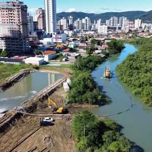 Dragagem no Perequê irá deixar rio de 3 a 4 metros mais fundo 