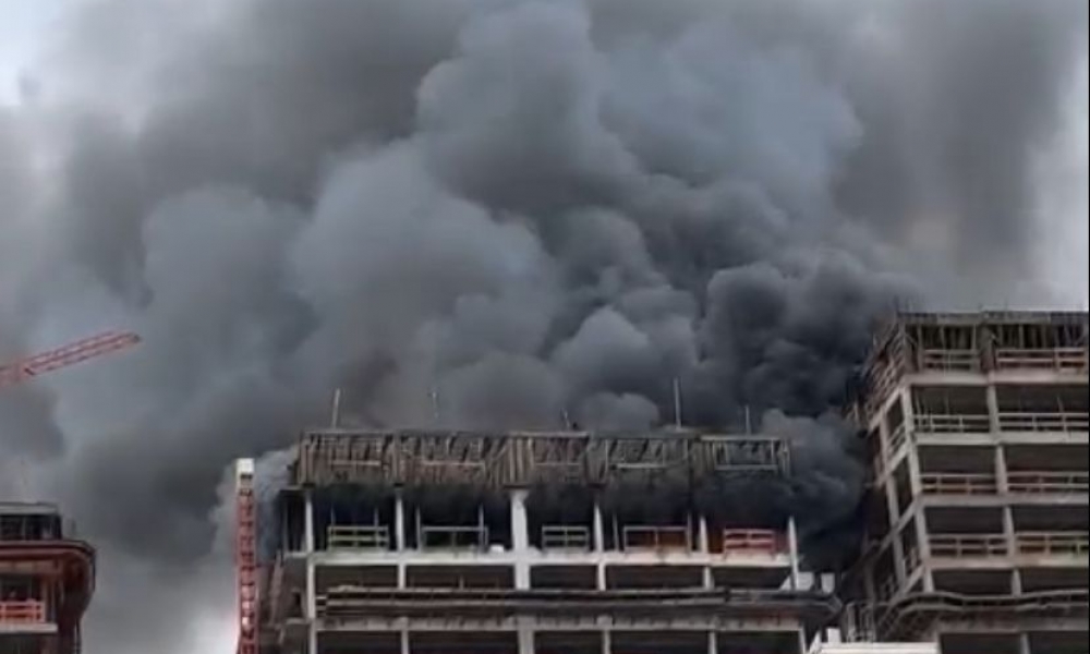 Construtora emite nota após incêndio de grandes proporções em prédio em construção 