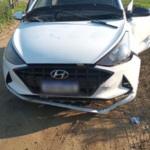 Motorista se envolve em acidente e é roubado após pedir ajuda