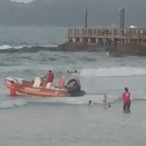 Embarcação à deriva mobiliza equipes do Corpo de Bombeiros