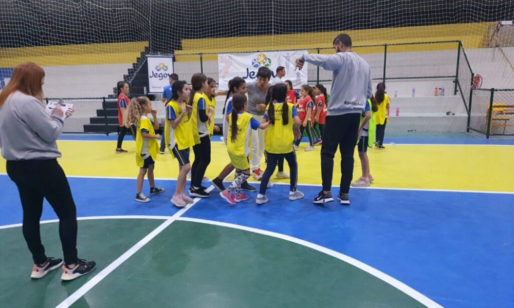 Olha que legal: Município promove Disputas de Queimada com estudantes