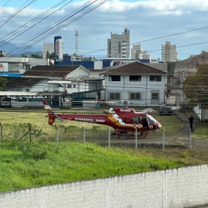 Motociclista fica gravemente ferido em acidente na BR-101